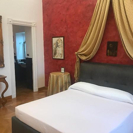 Elegante Appartamento Nel Centro Di Roma Exterior photo